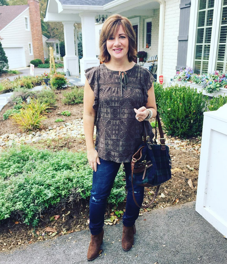 #FROCKTBER | Day 30 Happy Sunday! Heading out to run some shopping errands in this #ootd -- #hiche brown ruffle top from #anthropolige; straight dark jeans (so comfortable) from #whitehouseblackmarket; scored these brown suede tassel booties at #target for a steal after almost buying a similar pair for $150 online. Tomorrow's Halloween...are you brewing up something fun? 🎃🕸🍁 