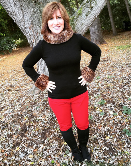 LAST DAY OF #FROCKTOBER | Day 31, Part 2--Thought I'd end the series with my favorite sweater with faux leopard sleeves and collar from #INC at #macys; red pants from #whitehouseblackmarket; black boots by #CharlesDavid. I had a lot of fun doing this...so perhaps there will be more fashion to come #ontheblog. Thanks for following along for the month to see #whatiwore. Ciao, Bellas! 