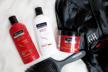 #ControlYourFrizz with Tresemmé Keratin Smooth