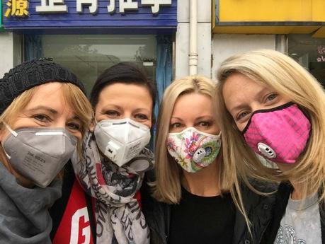 No Pain, No Gain! China Moments! foreigners in china's pollution