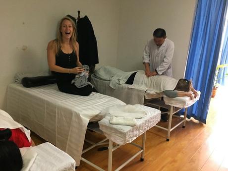 No Pain, No Gain! China Moments! massage-china-style