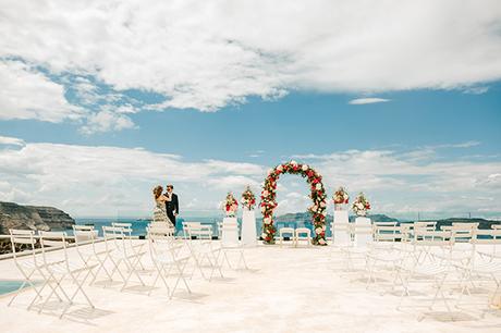 Colorful boho wedding in Santorini | Maxine & Lorenz santorini-wedding-abroad