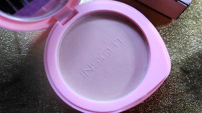 Insight Mineralized Pressed Powder Review, Price & Availablility