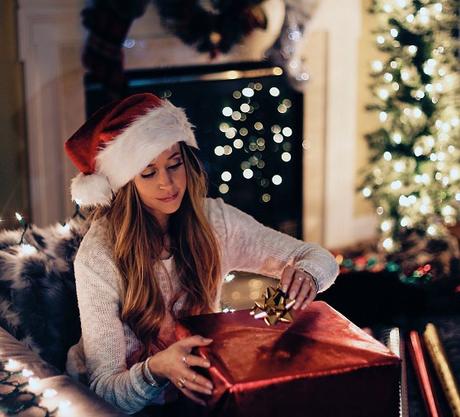 5 of the Most Common Christmas Related Relationship Stresses
