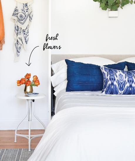 8 Ways to Prepare Your Guest Room for Holiday Hosting