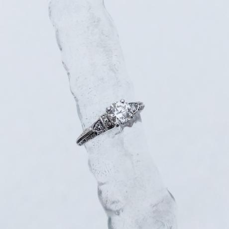 Neils’s Van Craeynest Daimond ring - image from Neil