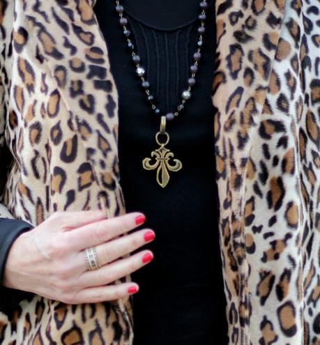 The Leopard Coat French Kande fleur de lis garnet necklace
