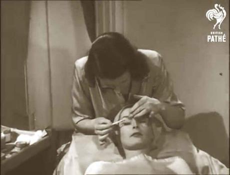Dorothy-Gray-Make-Up-Routine--in-1947 Dorothy-Gray-Make-Up-Routine--in-1947
