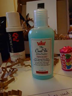 MenAreUseless Box MenAreUseless Box