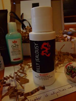 MenAreUseless Box MenAreUseless Box