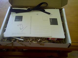 MenAreUseless Box MenAreUseless Box