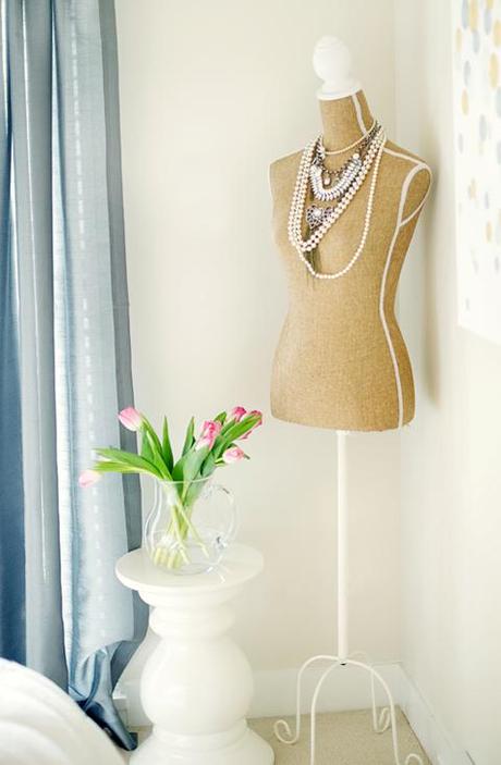Monika Hibbs' dress form via the Glitter Guide JEWELRY BUSTS // Organizing, Displaying