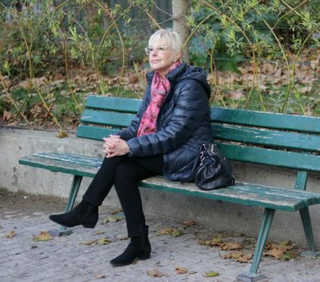 Travel Wardrobe Recap: Paris In December enjoying lovely weather in Paris