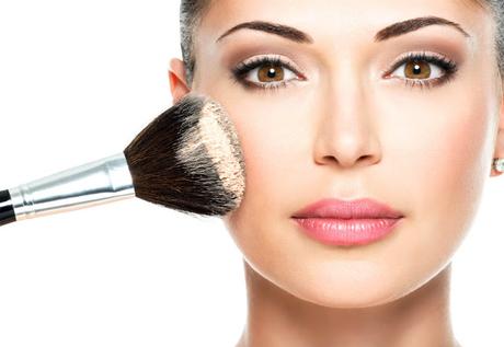 7 Must Have Makeup Essentials for Indian women