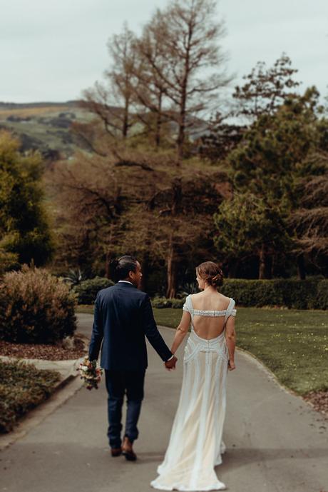 A Stunning Two Day Dunedin Garden Wedding Under $5000!