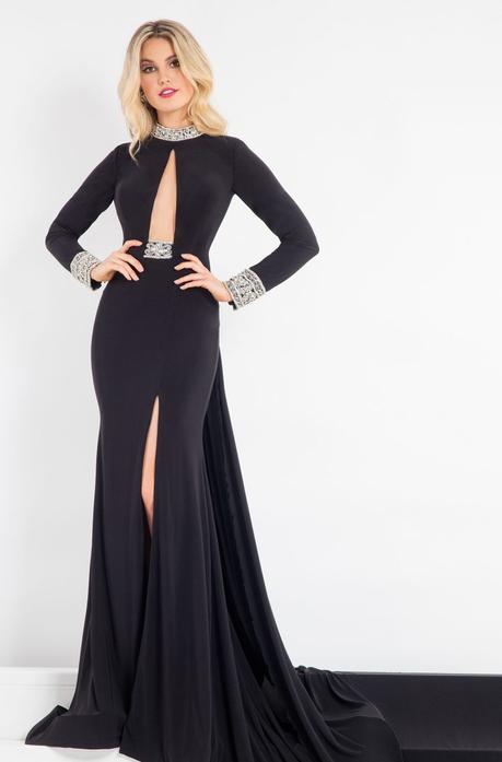 The Daily Fave: The Deep V Plunge Gown by Rachel Allan
