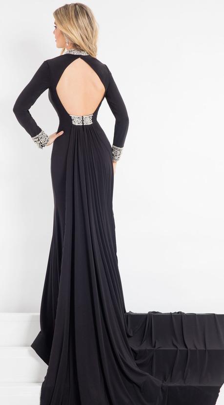 The Daily Fave: The Deep V Plunge Gown by Rachel Allan