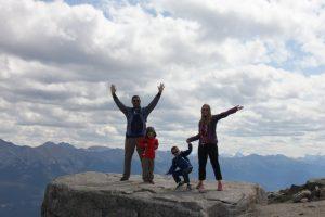 alberta-jasper-national-park-whistlers-peak-on-top-of-the-world-1-salloum