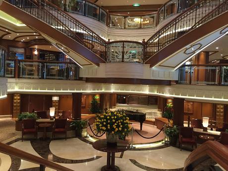 Cruise around Great Britain Cunard Queen Elizabeth review
