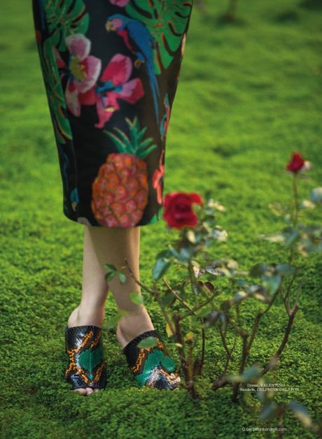 Hazel Townsend in Greenland by Benjamin Kanarek for ELLE Hazel Townsend in Greenland by Benjamin Kanarek for ELLE
