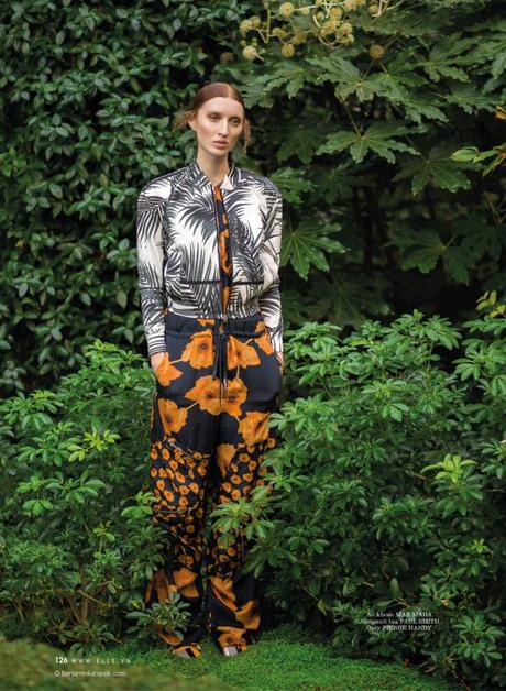 Hazel Townsend in Greenland by Benjamin Kanarek for ELLE Hazel Townsend in Greenland by Benjamin Kanarek for ELLE