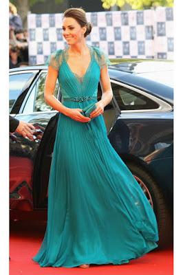 Hottest Evening Dress Styles 2017 Valentine’s Day Special