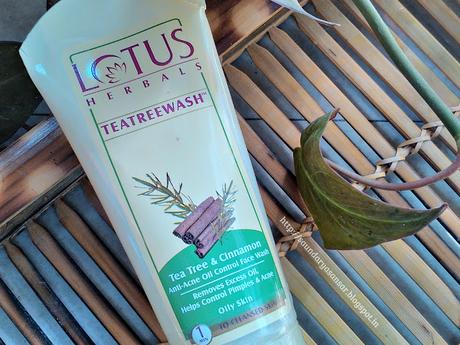 Lotus Herbals Tea Tree Face Wash for oily skin:Anti Acne Oil control Face wash