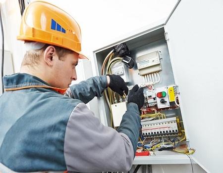 5 Questions to Ask Licensed & Experienced Electrician before Hiring 5 Questions to Ask Licensed & Experienced Electrician before Hiring