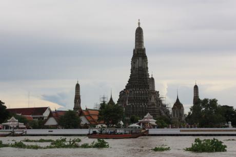 DAILY PHOTO: Wat Arun from the River