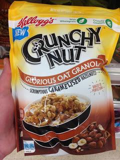 Kellogg's Crunchy Nut Oat Granola with Caramelised Hazelnuts: