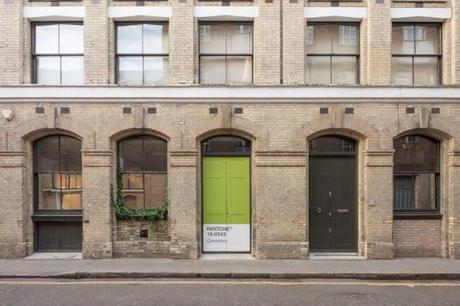 Pantone Collaborates with Airbnb | Tavel Pantone Collaborates with Airbnb | Tavel