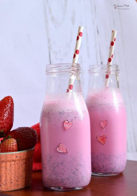 Strawberry Almond Milk Breakfast Smoothie(Love Potion - Valentine's Special)
