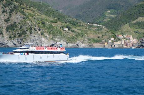 Riomaggiore, Italy by ferry dscf4712