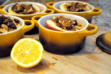 Sweet and Tender Baked Apples with Cranberries and Cashews Sweet and Tender Baked Apples with Cranberries and Cashews