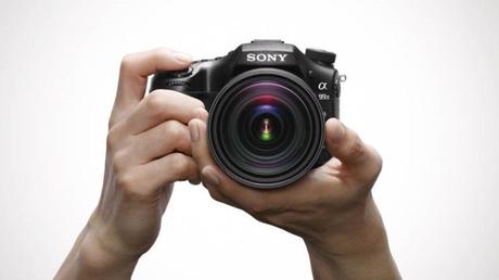 Sony-Launches-New-Flagship-Camera-a99-II-in-India