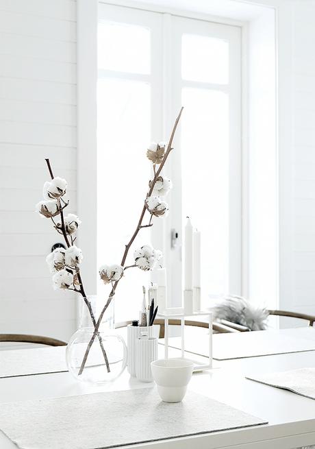 Decorating with cotton branches Decorating with cotton branches | Pella Hedeby