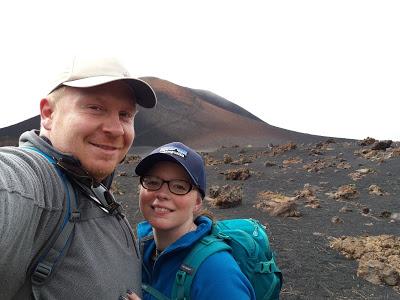 us two and a volcano - Hiking Chinyero -  www.growourown.blogspot.com