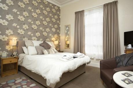 Stay at the newly refurbished Mariners Guest House in the heart of the English Riviera, Torquay