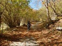 Mountain biking & fall foliage in Abruzzo Autumn biking, Abruzzo
