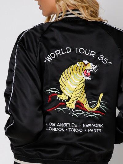 How to wear a bomber jacket How to wear a bomber jacket