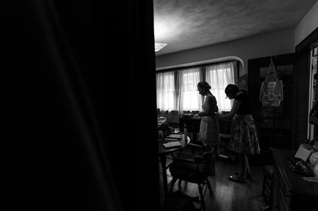 Silhouette of bride getting ready at Destination wedding in Ft. Wayne Indiana