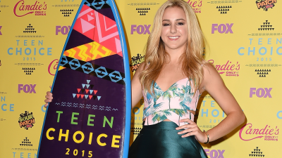 Dance Moms: Holy Moly, Chloe! It Was Starbound To Happen Sooner Or Later. But Can You Really Go Home Again? Chloe-Lukasiak-teen-choice-winner-00