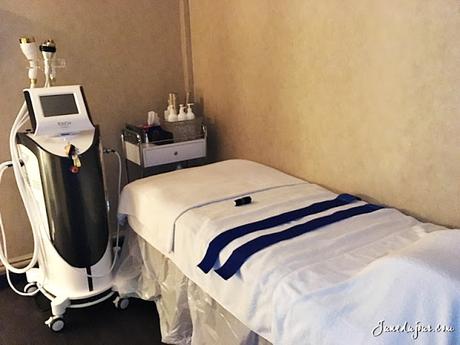 Getting Curves back the painless way:Healing Touch Slim Lipo Laser treatment