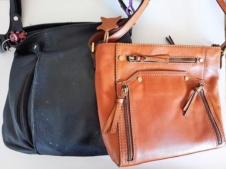 Minimalism - Large handbag vs small handbag