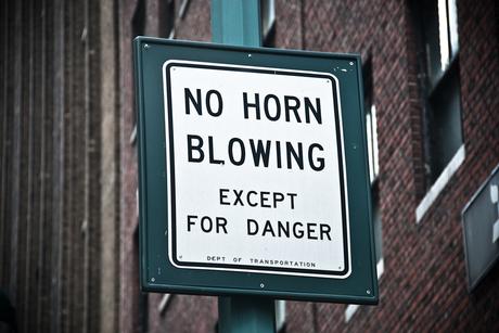 no-horn-blowing