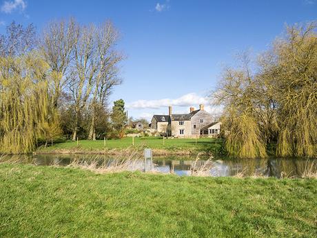House at Haversham weir House at Haversham weir