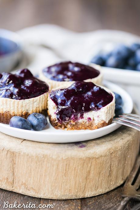 Vanilla Bean Greek Yogurt Cheesecakes with Blueberry Compote (Gluten Free + Refined Sugar Free) These Vanilla Bean Greek Yogurt Cheesecakes with Blueberry Compote are lightened up, but they're just as creamy and flavorful as traditional full-fat cheesecake. The easy blueberry compote takes this gluten free and refined sugar free dessert over the top!