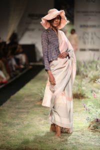 DAY1 of Amazon India Fashion Week A/W 2017-Designers, Shows, Collection & Pictures