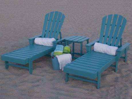 Plastic Pool Lounge Chairs