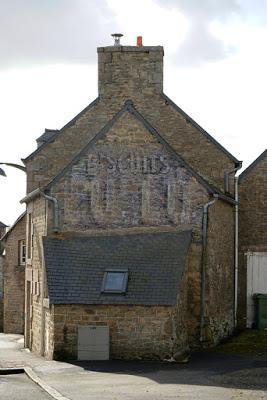 Ghost signs (128): a Breton profusion! Ghost signs (128): a Breton profusion!
